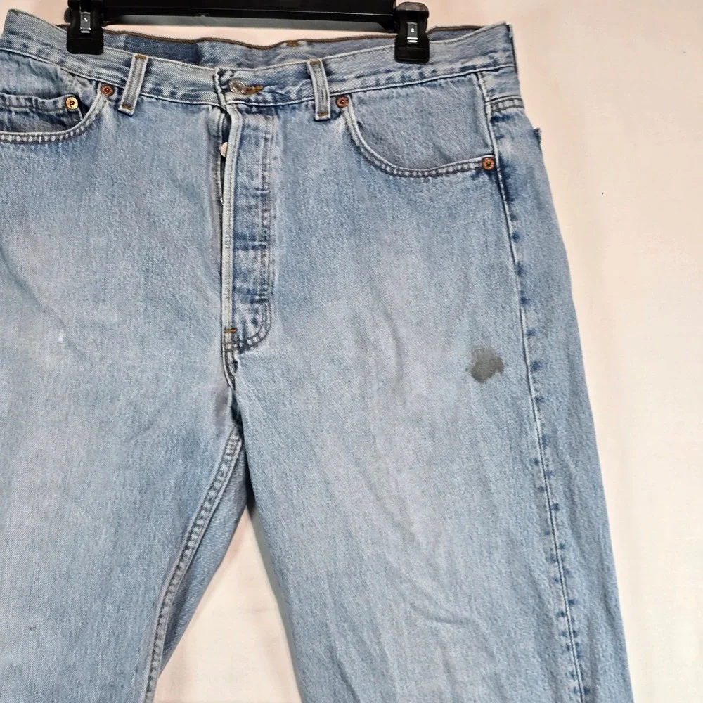 Vintage Levis 501 Jeans 36x32 Light Wash Button Fly Made in USA 1994 501-0149 - Picture 5 of 16